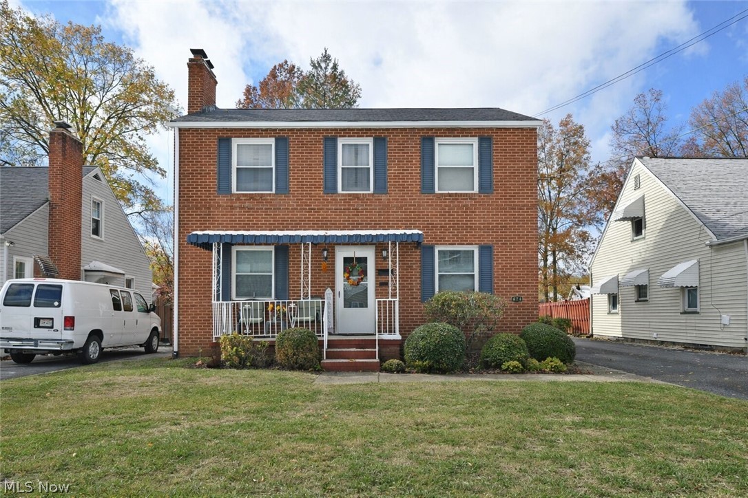 676 Central Parkway Avenue SE Warren OH 44484
