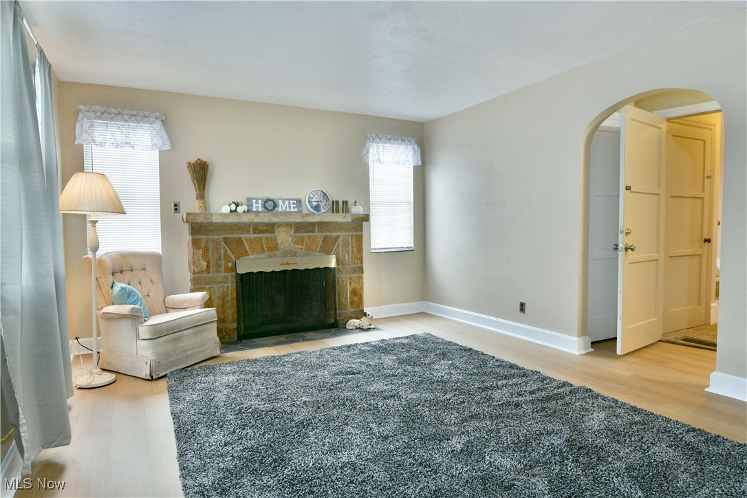 676 Central Parkway Avenue SE Warren OH 44484