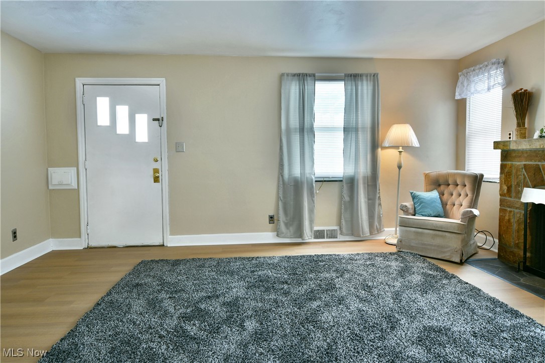 676 Central Parkway Avenue SE Warren OH 44484