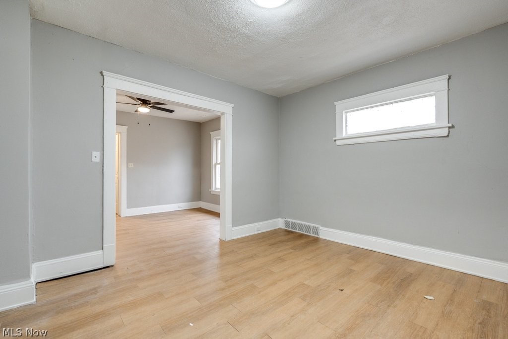 1093 E 147th Street Cleveland OH 44110
