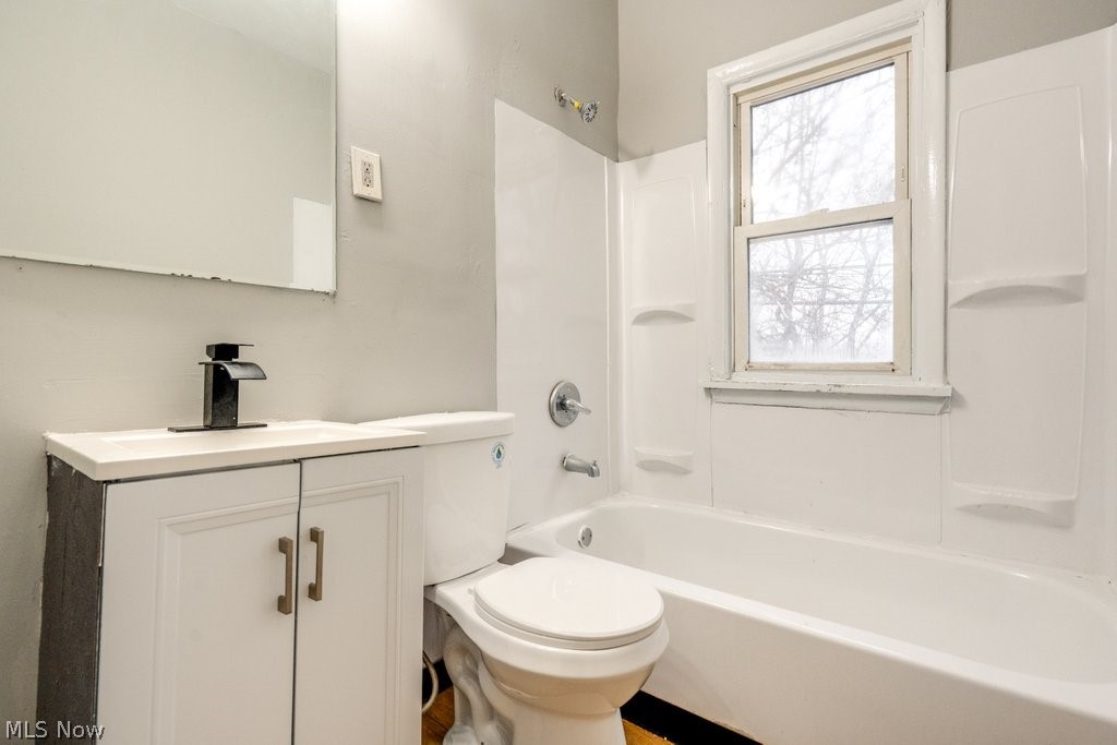 1093 E 147th Street Cleveland OH 44110