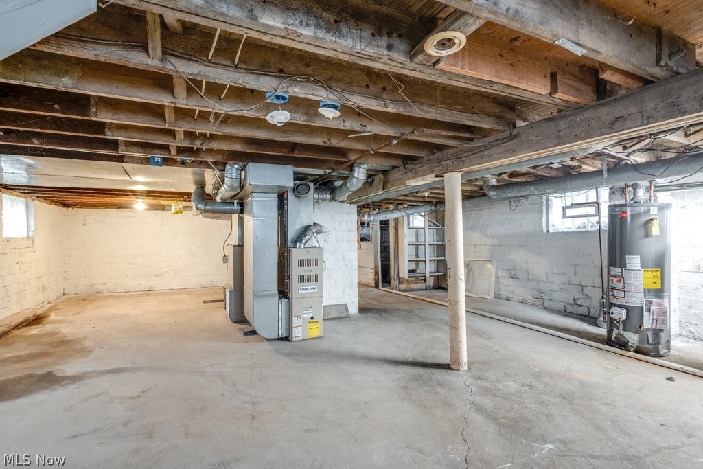 1093 E 147th Street Cleveland OH 44110