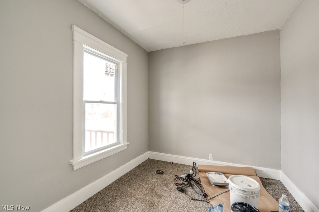 1093 E 147th Street Cleveland OH 44110