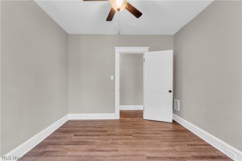 1631 Waterbury Road Lakewood OH 44107