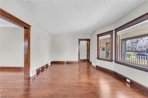 1631 Waterbury Road Lakewood OH 44107