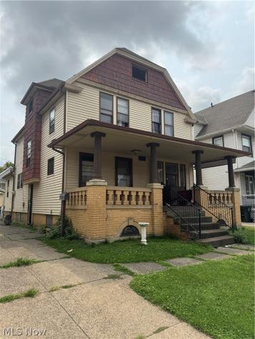 4604 Beta Avenue Newburgh Heights OH 44105