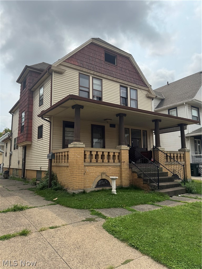 4604 Beta Avenue Newburgh Heights OH 44105