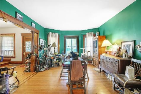 1303 Castle Avenue Cleveland OH 44113