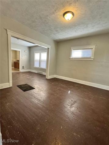 1057 E 146th Street Cleveland OH 44110