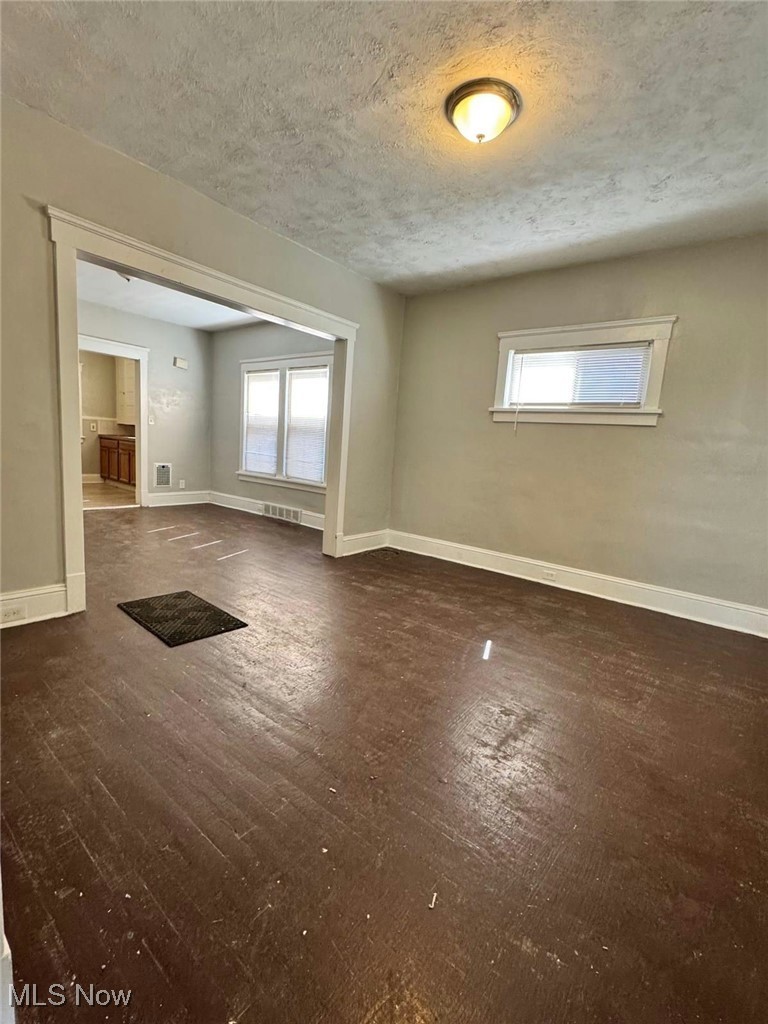 1057 E 146th Street Cleveland OH 44110