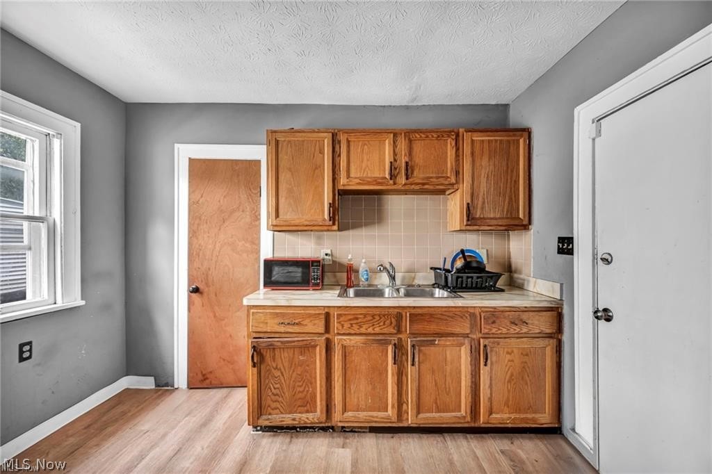 12109 Holborn Avenue Cleveland OH 44105