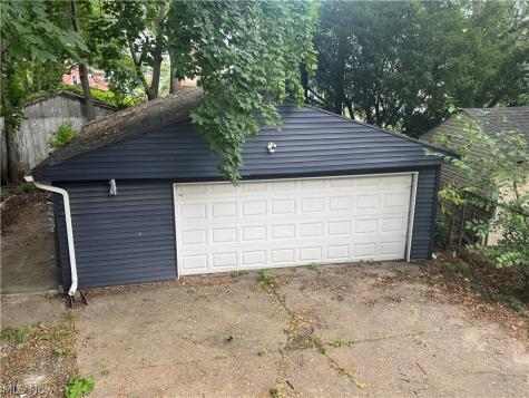 3812 Archwood Avenue Cleveland OH 44109