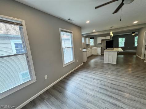 3812 Archwood Avenue Cleveland OH 44109
