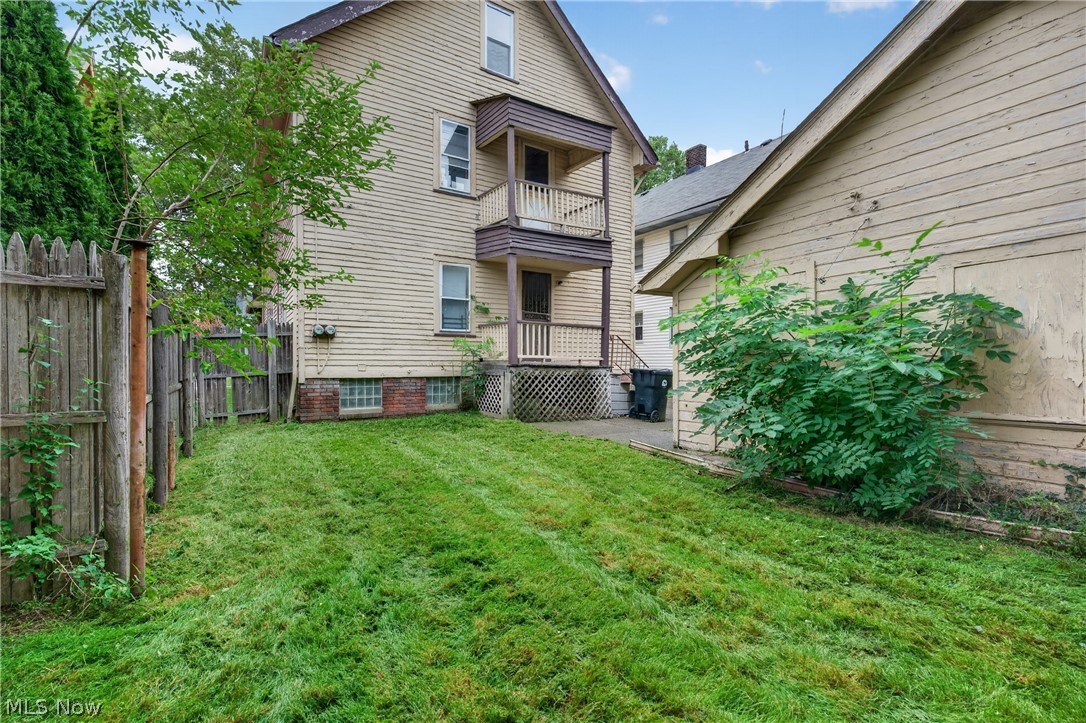 11616 Buckingham Avenue Cleveland OH 44120
