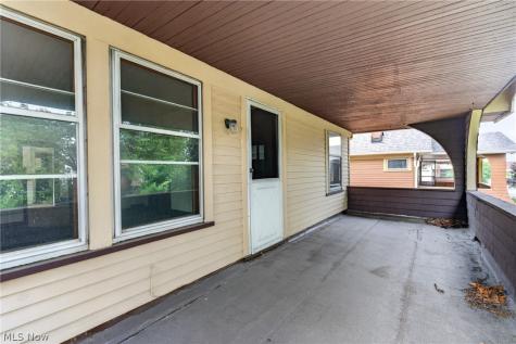 11616 Buckingham Avenue Cleveland OH 44120