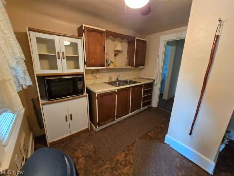 31 N Richview Avenue Youngstown OH 44509