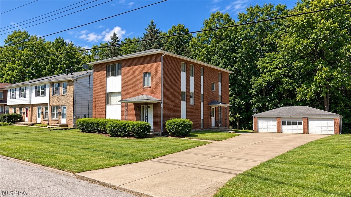 1804-1808 Cromwell Drive Akron OH 44313