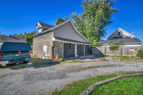 16319-16321 Arcade Avenue Cleveland OH 44110