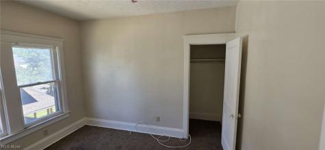 1514 E 174th Street Cleveland OH 44110