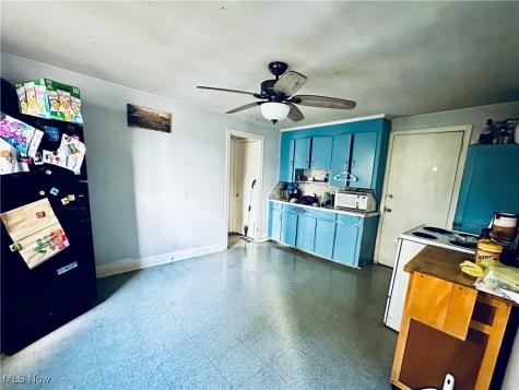 3177 Elyria Avenue Lorain OH 44055