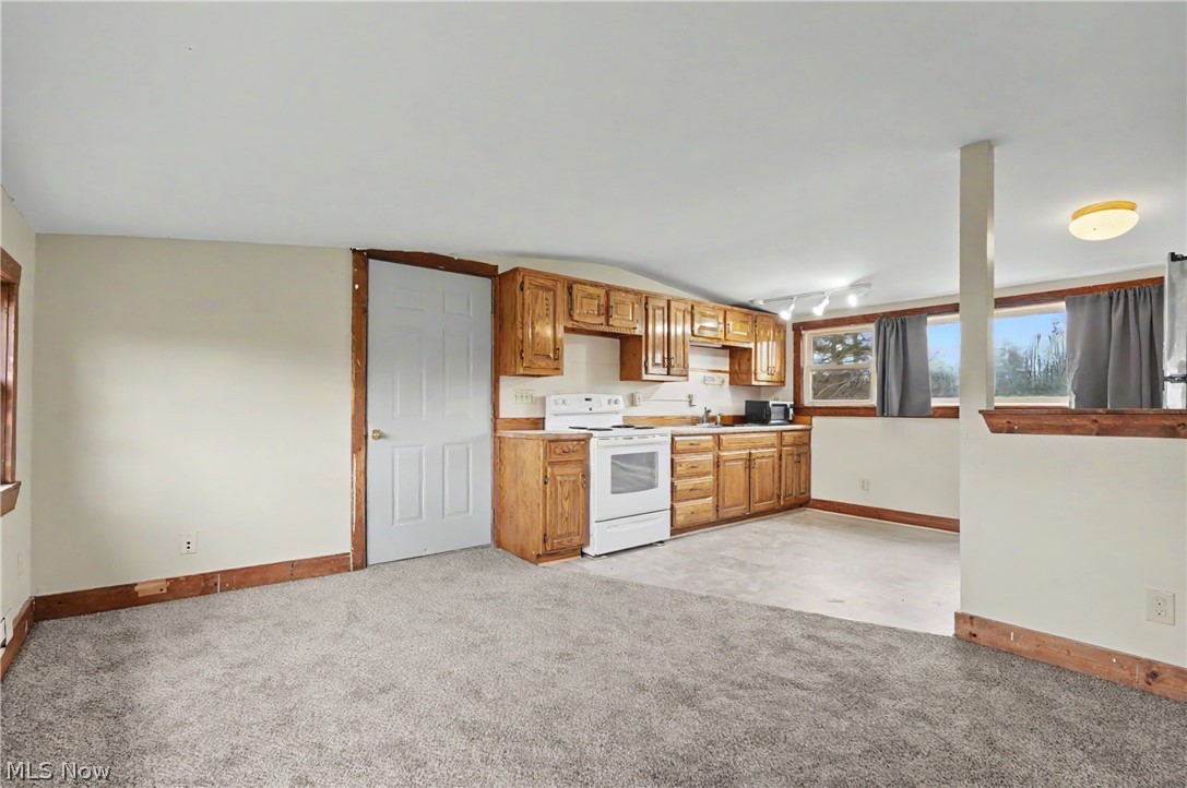 16790 Main Market Road West Farmington OH 44491