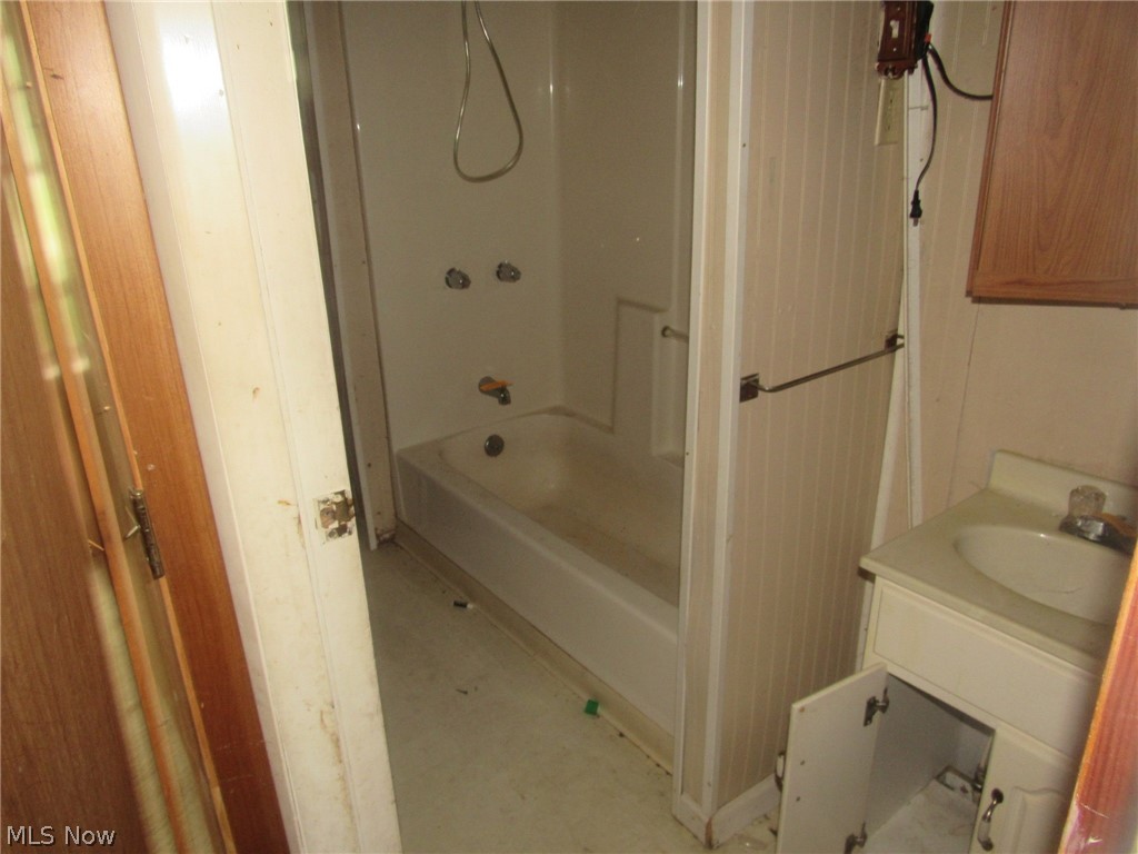 106 Prospect Street Wellington OH 44090