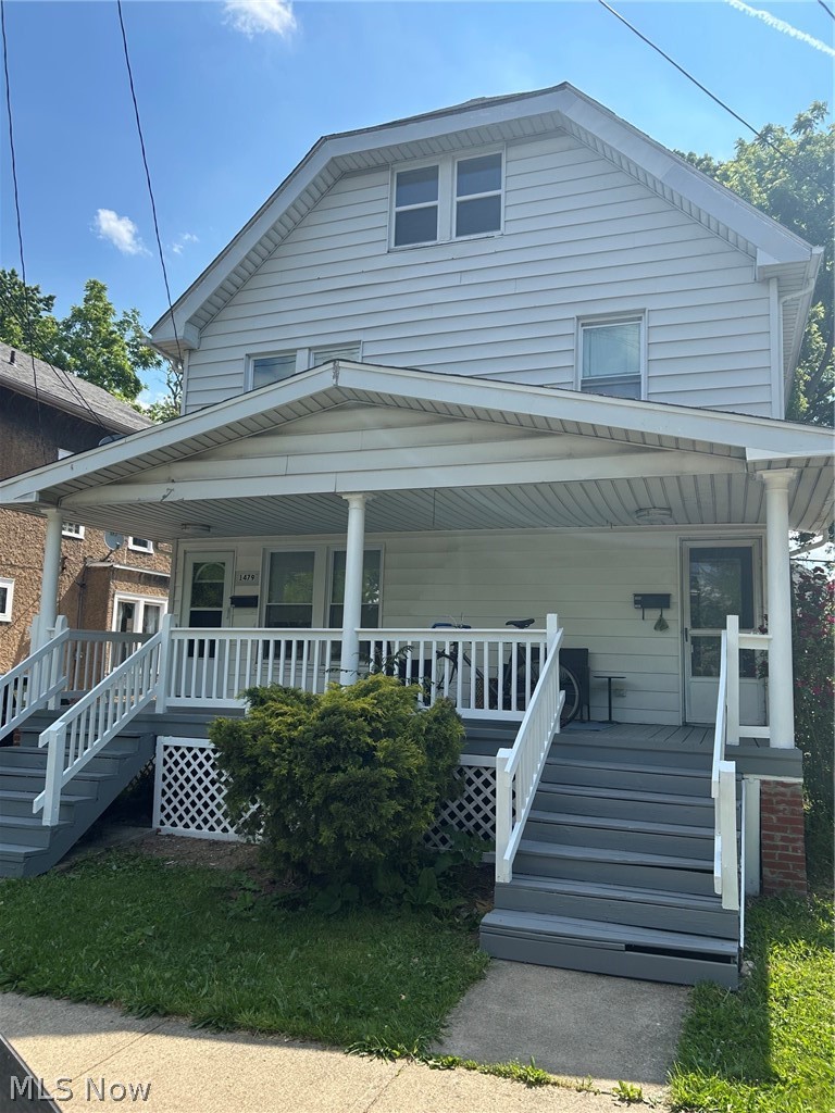 1479 Hopkins Avenue Lakewood OH 44107