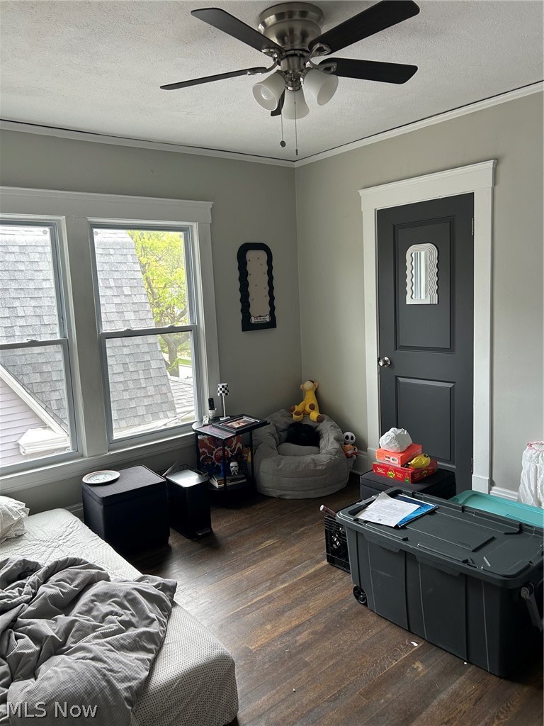 1479 Hopkins Avenue Lakewood OH 44107