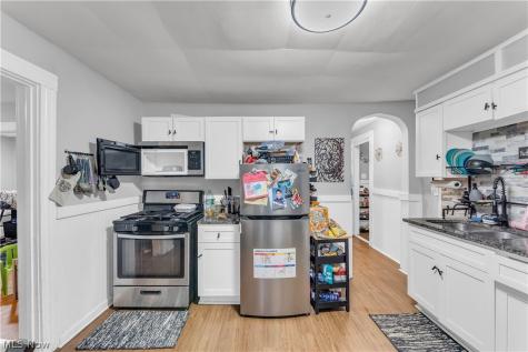 3047 W 105th Street Cleveland OH 44111