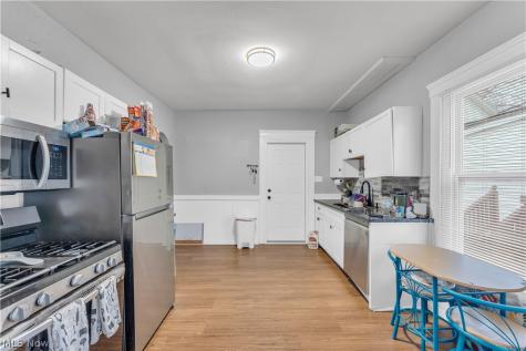 3047 W 105th Street Cleveland OH 44111
