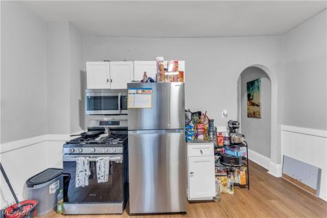 3047 W 105th Street Cleveland OH 44111