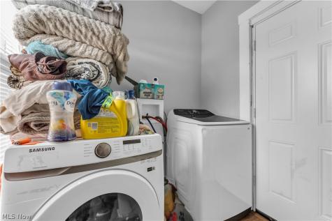 3047 W 105th Street Cleveland OH 44111