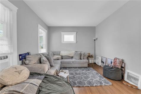 3047 W 105th Street Cleveland OH 44111
