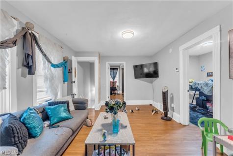 3047 W 105th Street Cleveland OH 44111