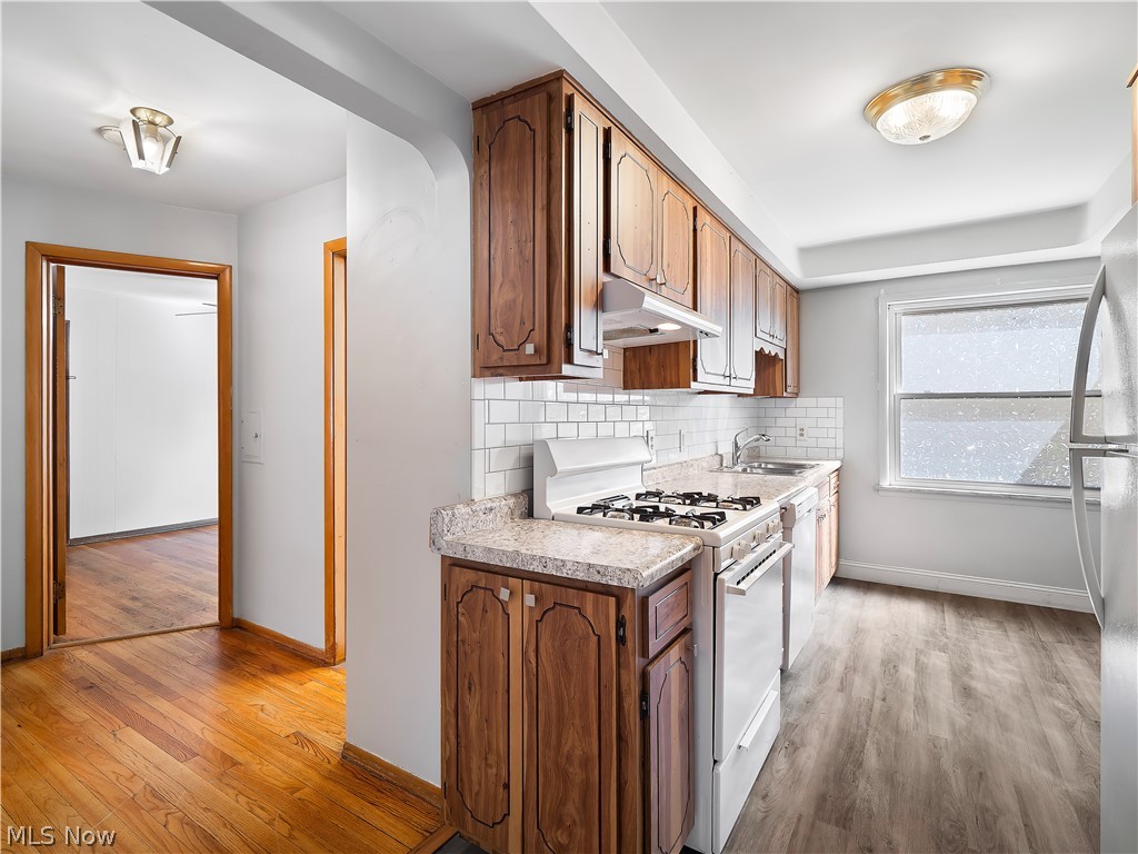 5991 Ridge Road Parma OH 44129