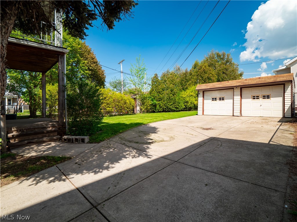 5991 Ridge Road Parma OH 44129