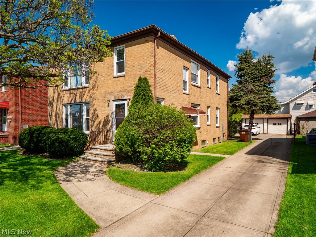 5991 Ridge Road Parma OH 44129