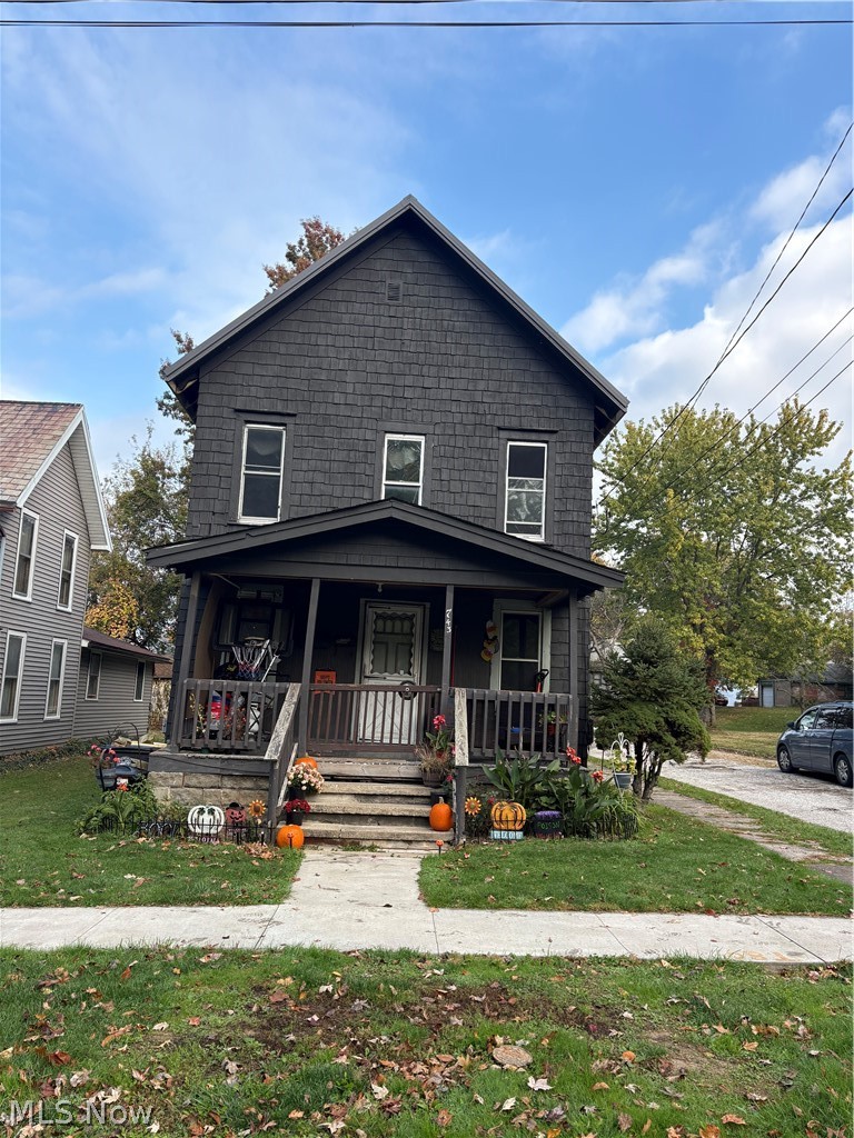743 E 16th Street Ashtabula OH 44004
