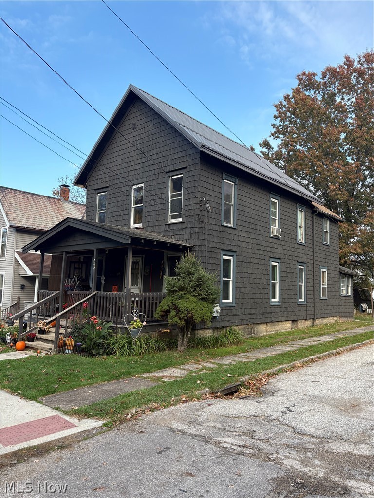 743 E 16th Street Ashtabula OH 44004