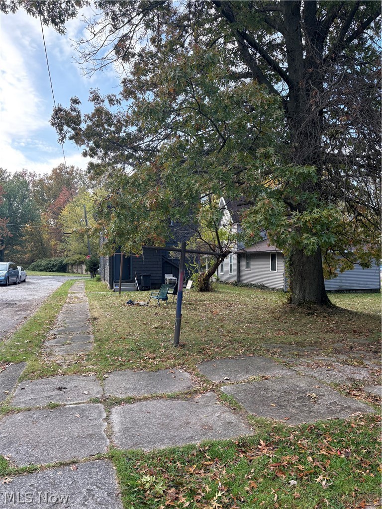 743 E 16th Street Ashtabula OH 44004