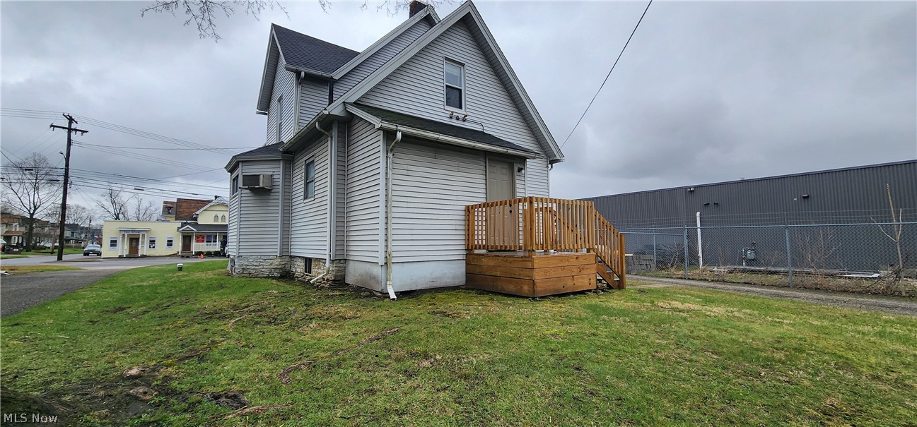 638 Robbins Avenue Niles OH 44446