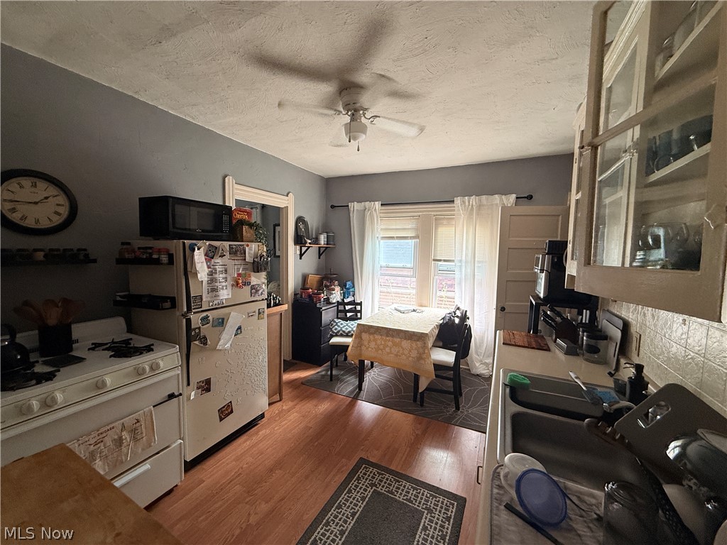 2066 Magee Street Lakewood OH 44107