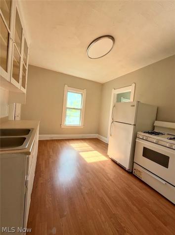 2066 Magee Street Lakewood OH 44107