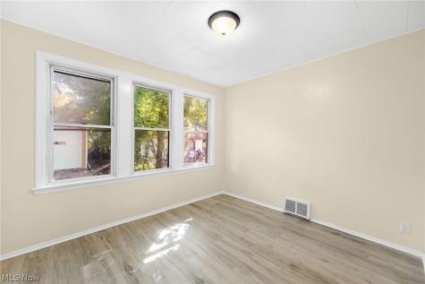 3420 Beechwood Avenue Cleveland Heights OH 44118
