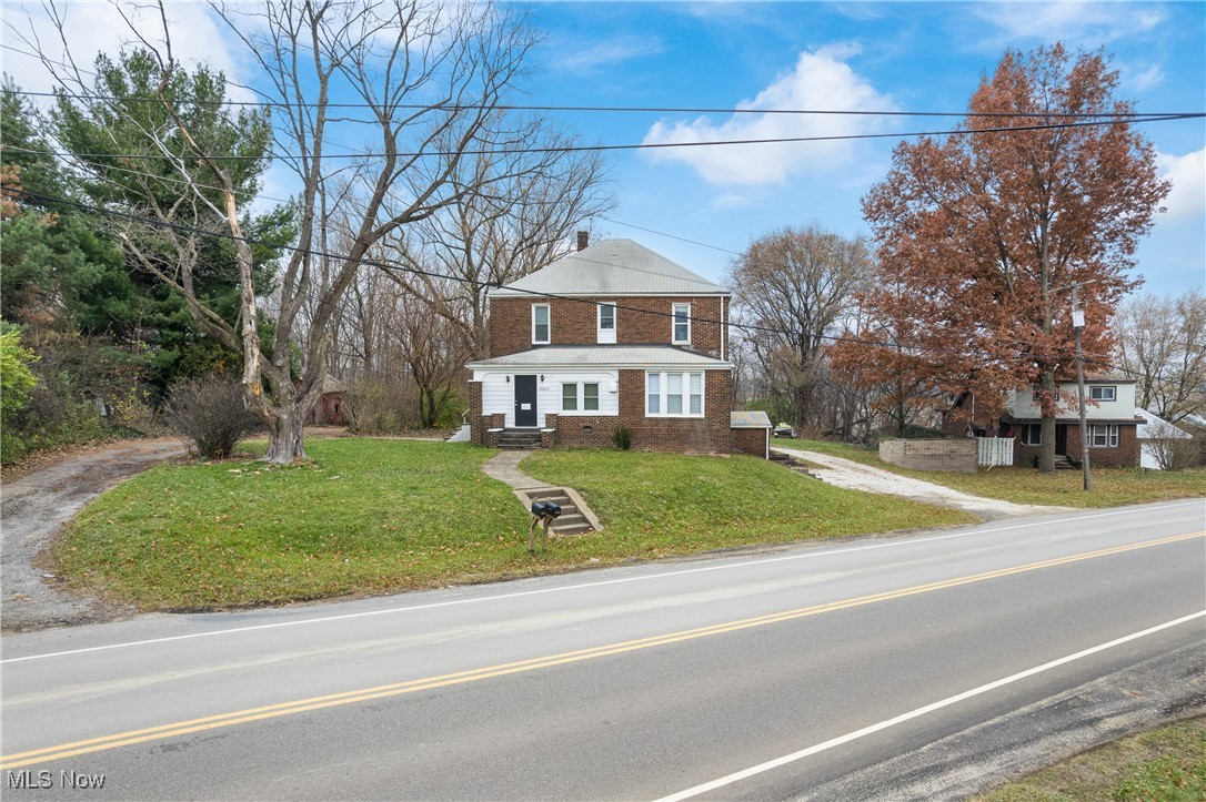 2823 Columbus Road NE Canton OH 44705