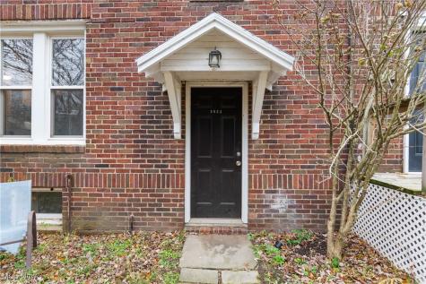 2823 Columbus Road NE Canton OH 44705
