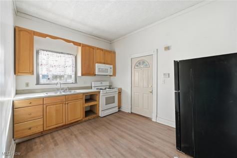 604 E Buchtel Avenue Akron OH 44304