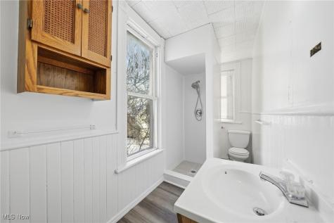 604 E Buchtel Avenue Akron OH 44304