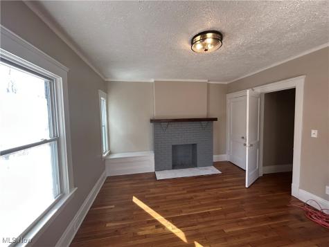 3235 Oak Road Cleveland Heights OH 44118
