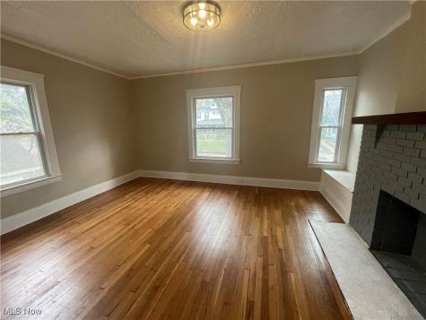3235 Oak Road Cleveland Heights OH 44118